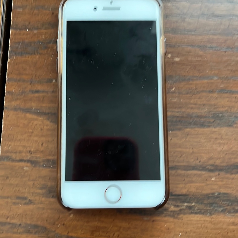 I Phone 7 cleared